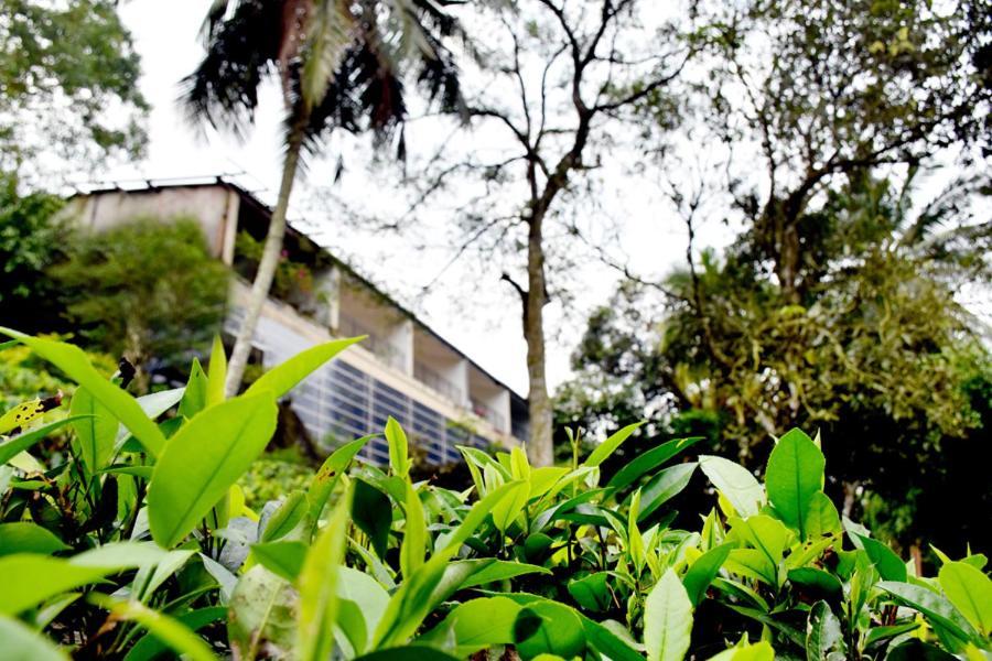 Ratnaloka Tour Inns Ratnapura Buitenkant foto